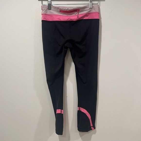 Lululemon Women’s Run Inspire Crop II Leggings Size 4 Back Waist Zip Pocket‎ - Picture 2 of 5